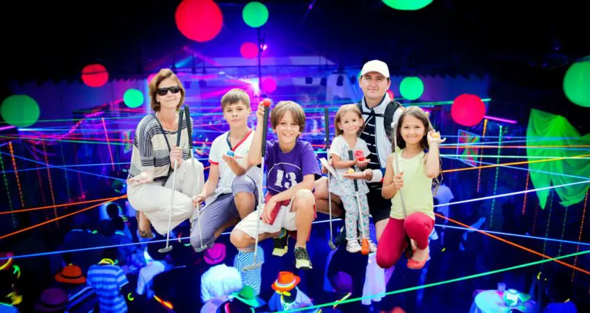 Destin Indoor Putt Putt, Destin indoor Mini Golf,Destin putt putt golf courses, rainy day things to do,